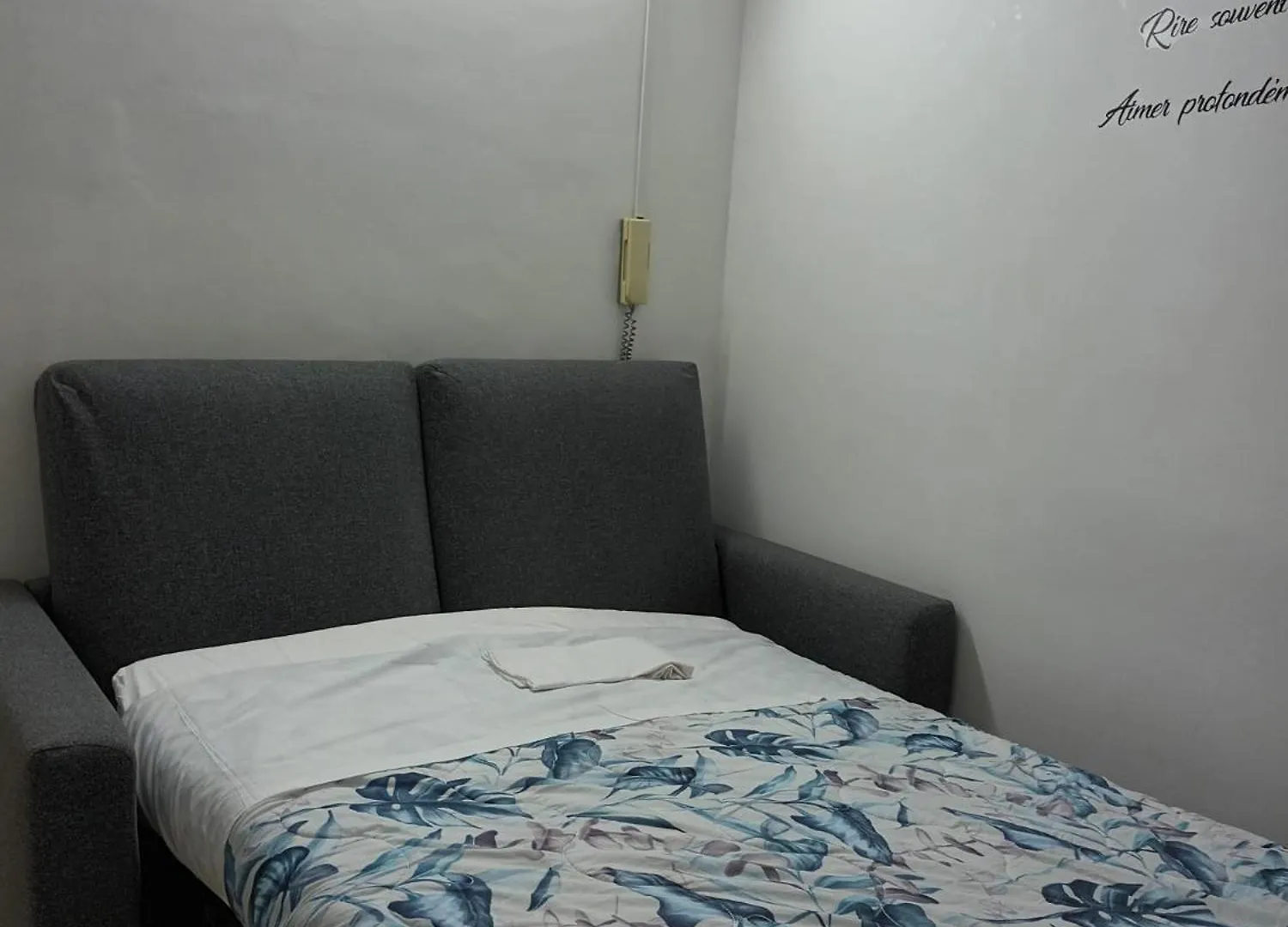 La Casa Sulla Piazza Apartment Cerda Italy